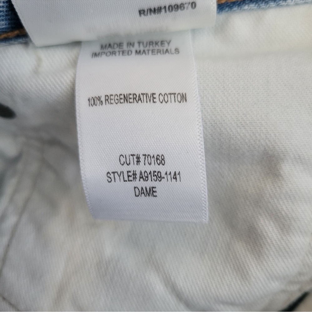 Agolde High-Rise Wide Leg Jeans in Light Blue - Picture 5 of 11
